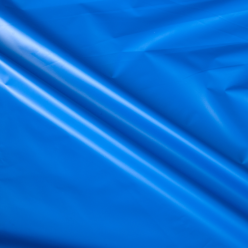 Laag ademend 2 lagen 100% black -out TPU -film voor gordijn donkerblauw + zwarte black -outfilm